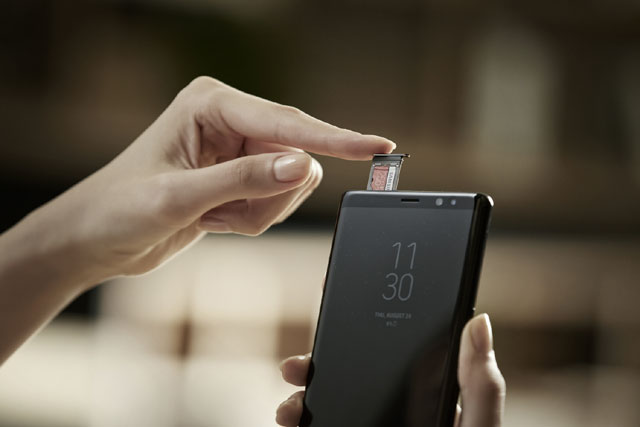 Samsung Galaxy Note 8 - czytnik kart microSD