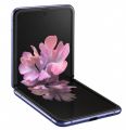 Samsung Galaxy Z Flip - rozoony w poowie, z przodu