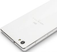 Infinity II LTE - widok na aparat