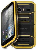 Smartfon Goclever Quantum 3 550 Rugged - widok z przodu, tyu i boku